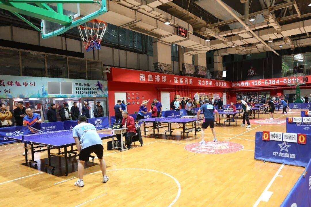 市直机关乒乓球、羽毛球比赛开赛