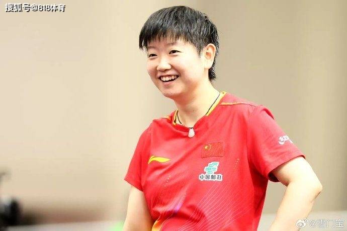 感动!邱贻可印度比赛给孙颖莎煮泡面,莎莎吃得津津有味邱导喝碗清汤