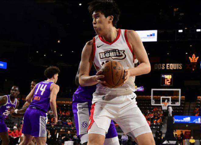 进攻11中3、防守提款机！CBA最佳防守球员在NBA最大软肋是防守？