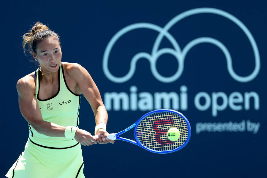 比赛推迟无碍顺利过关，郑钦文发出“强者宣言”